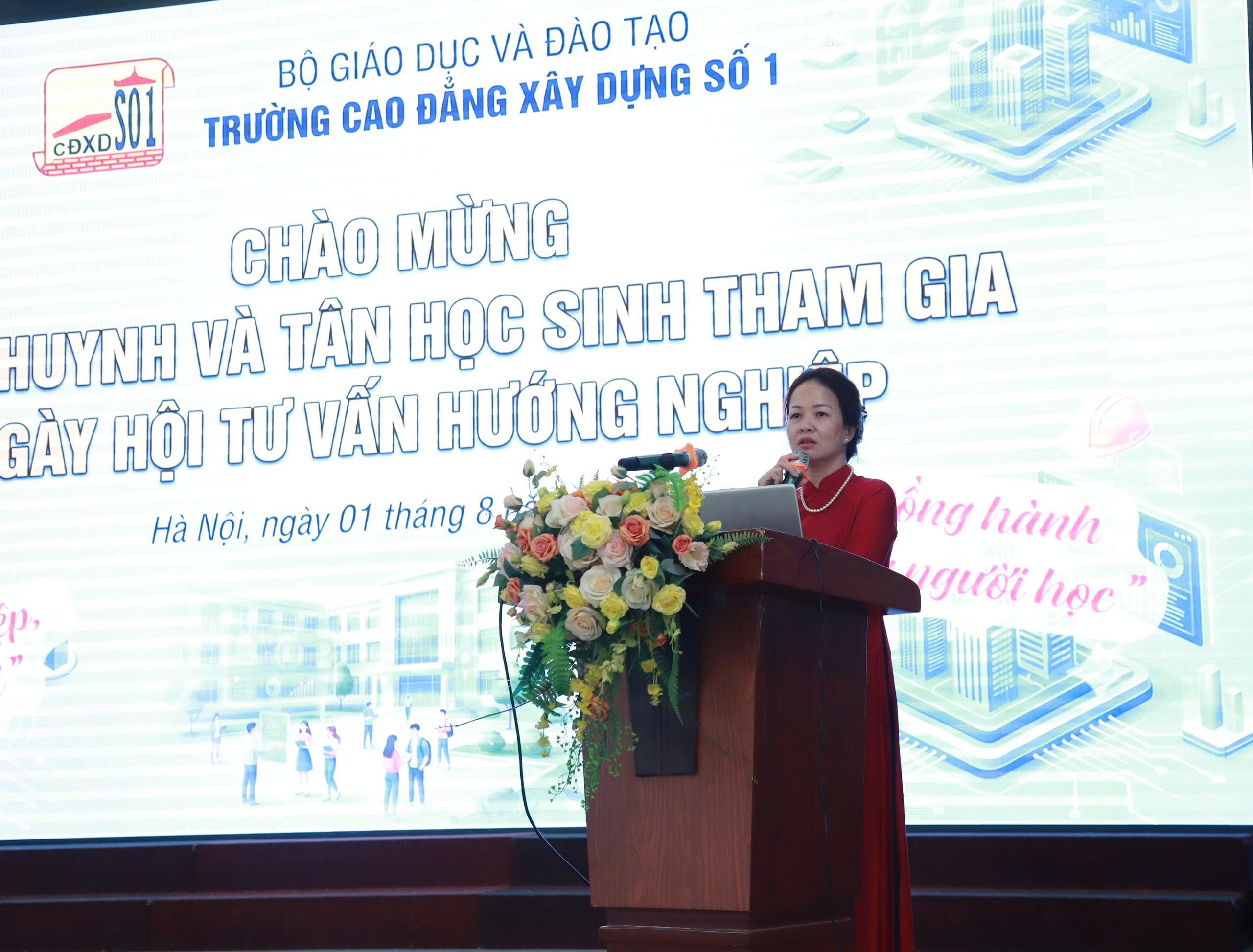 BÙNG NỔ SỨC HÚT TẠI "NGÀY HỘI TƯ VẤN HƯỚNG NGHIỆP VÀ LỰA CHỌN TỔ HỢP  CÁC MÔN VĂN HÓA - NGHỀ" TẠI CTC1
