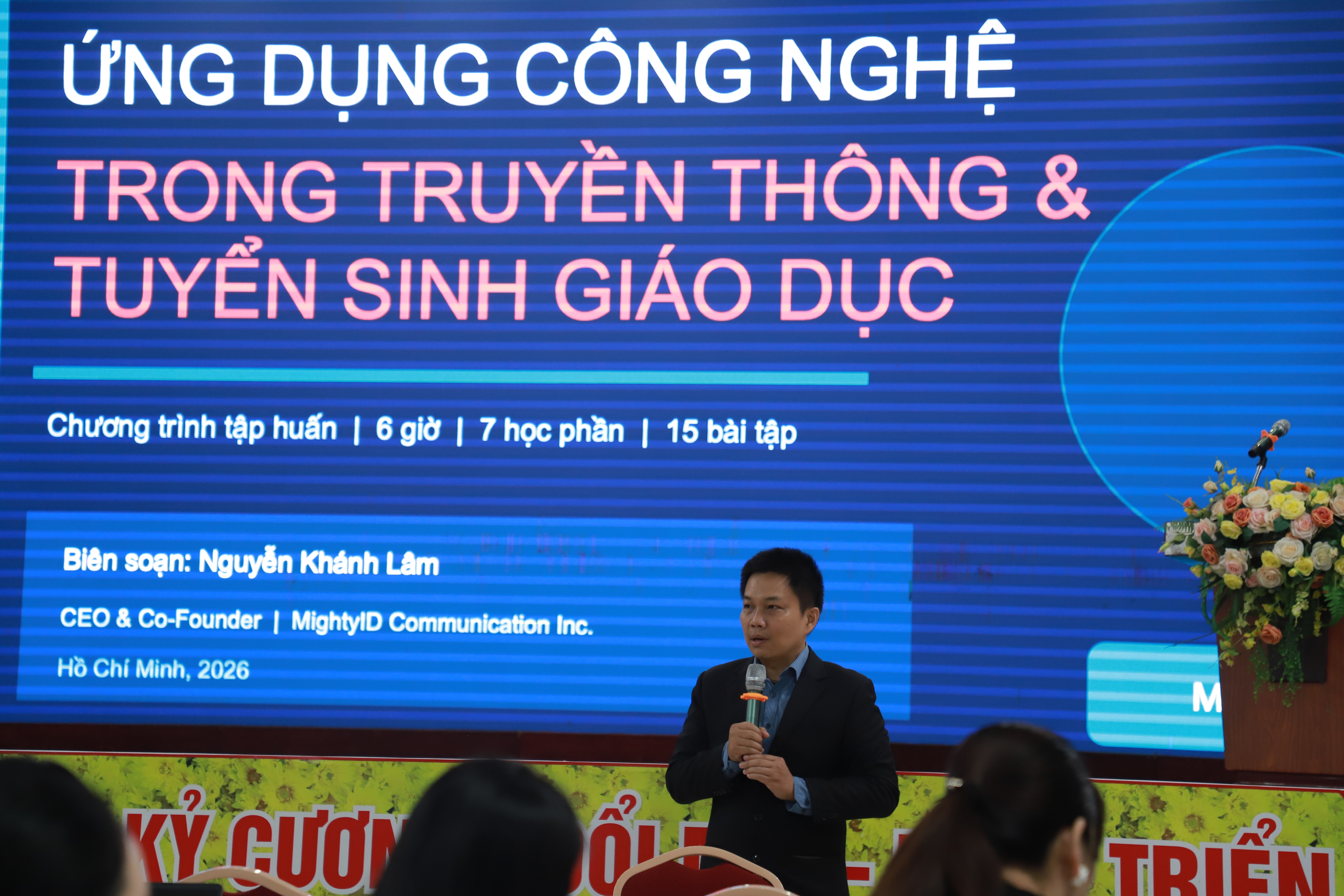 TỔ CHỨC KHÓA TẬP HUẤN ỨNG DỤNG AI TRONG TRUYỀN THÔNG VÀ TUYỂN SINH