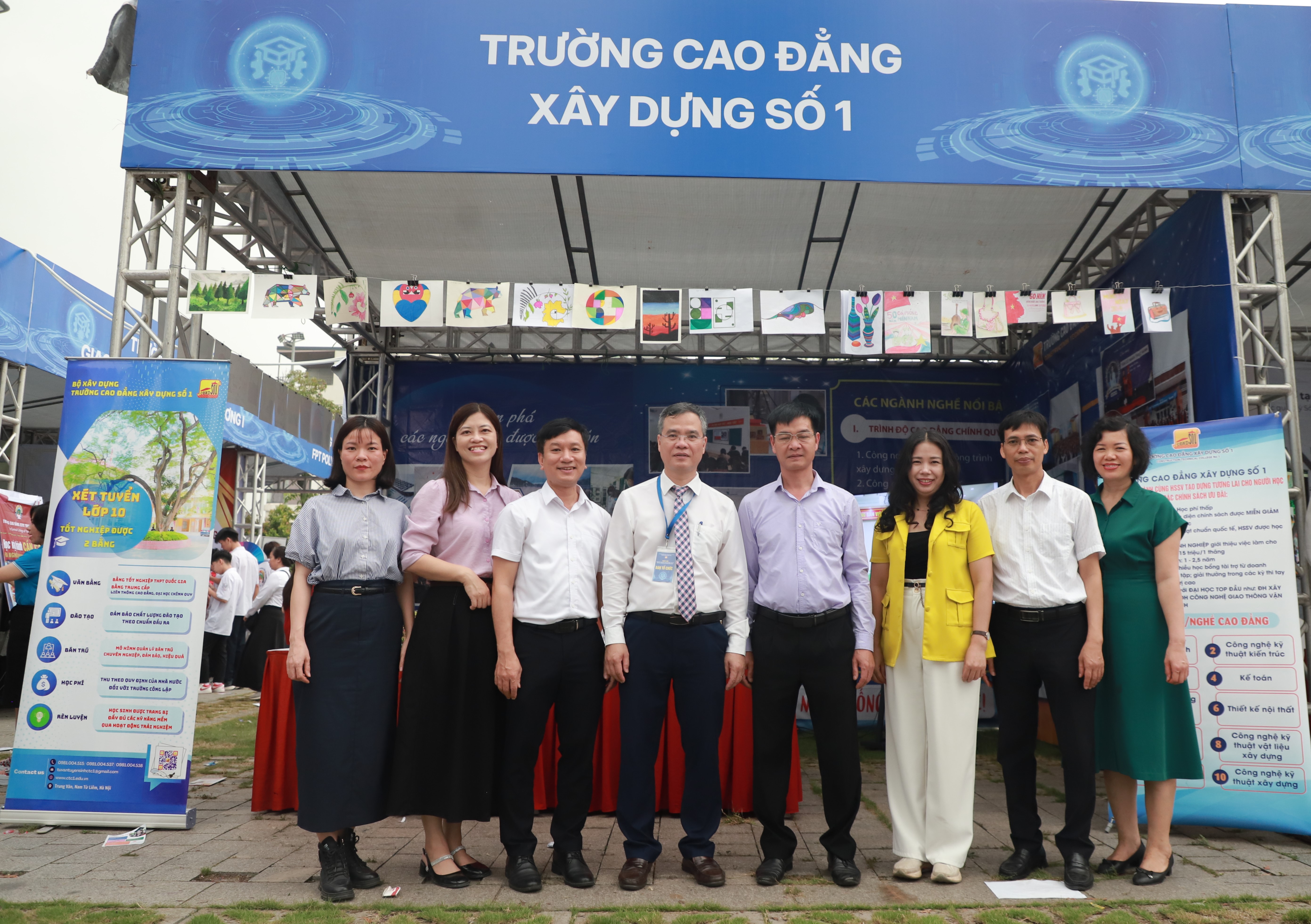 THAM GIA TƯ VẤN HƯỚNG NGHIỆP TẠI NGÀY HỘI GẮN KẾT GIÁO DỤC NGHỀ NGHIỆP THỦ ĐÔ VỚI THỊ TRƯỜNG LAO ĐỘNG NĂM 2026