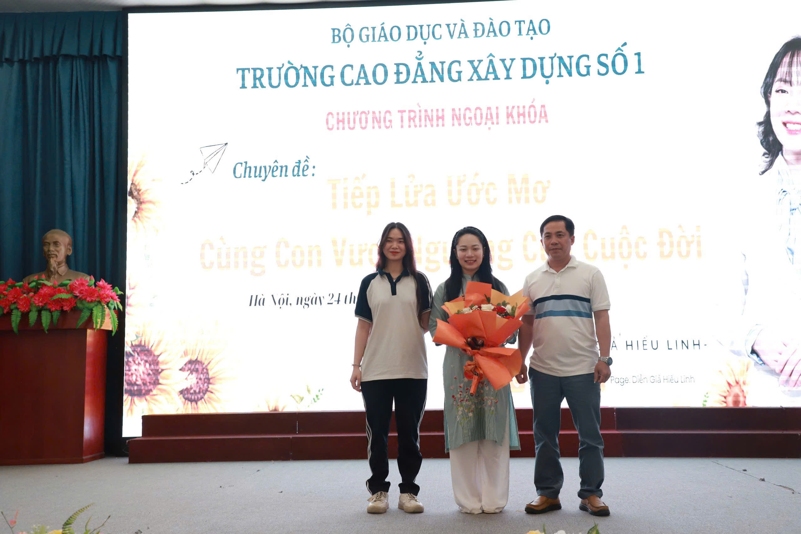 GIÁO DỤC KỸ NĂNG SỐNG VỚI CHUYÊN ĐỀ “TIẾP LỬA ƯỚC MƠ – CÙNG CON VƯỢT NGƯỠNG CỬA CUỘC ĐỜI” DO DIỄN GIẢ NGUYỄN HIỂU LINH CHIA SẺ