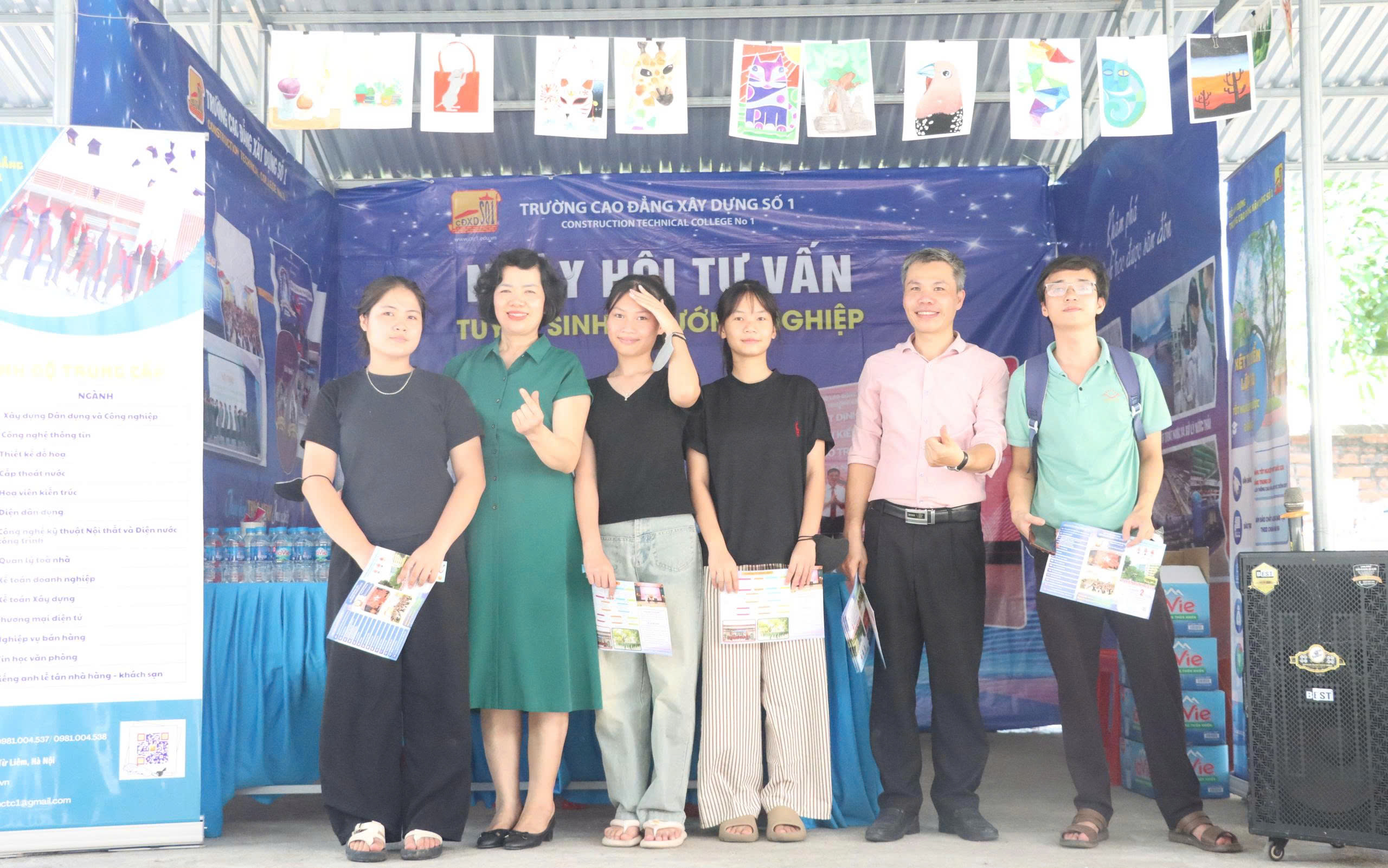 THAM GIA ĐỊNH HƯỚNG NGHỀ NGHIỆP CHO HỌC SINH SAU TỐT NGHIỆP THCS TẠI TRUNG TÂM GDNN – GDTX KIẾN XƯƠNG – TỈNH HƯNG YÊN